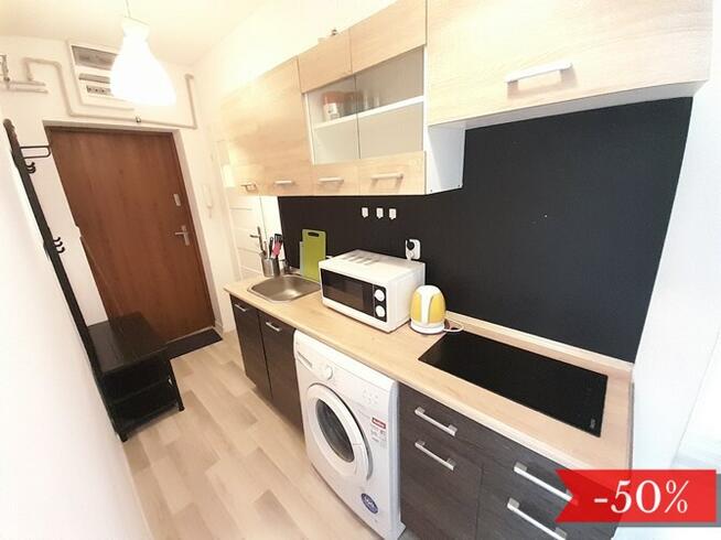 Jasny pokój z Internetem, Niedurnego 2