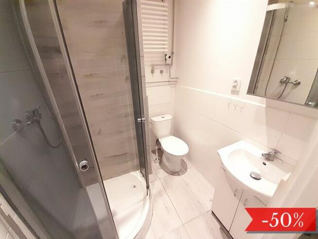 Jasny pokój z Internetem, Niedurnego 2