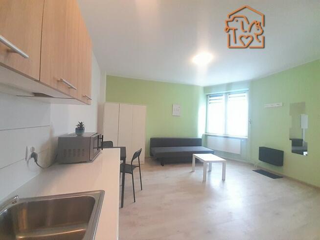 Wynajmę jasną kawalerkę w Centrum, Mariacka 12