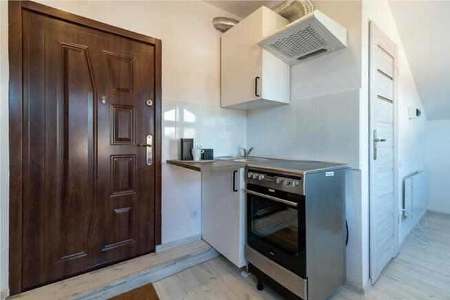 Do wynajęcia jasna kawalerka, Parkowa 15