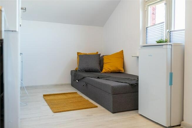 Do wynajęcia jasna kawalerka, Parkowa 15