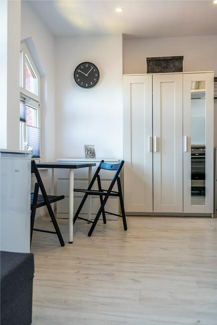 Do wynajęcia jasna kawalerka, Parkowa 15