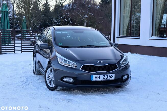 Kia Cee'd 1.6 GDI Dream Team Edition