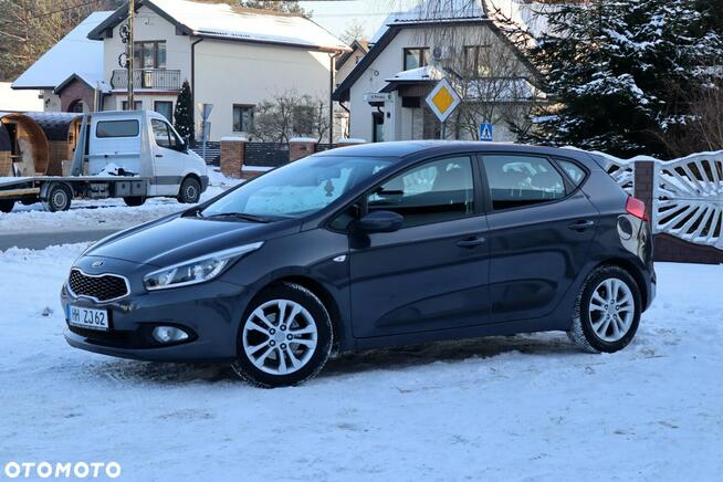 Kia Cee'd 1.6 GDI Dream Team Edition