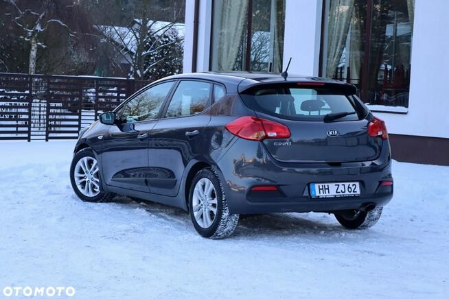 Kia Cee'd 1.6 GDI Dream Team Edition