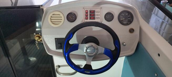 Łódź motorowa,,, UWAGA ! -15%,,,odrestaurowana z przyczepą.