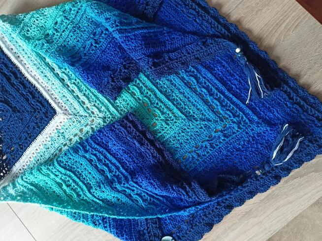 Chusta zrobiona szydelkiem