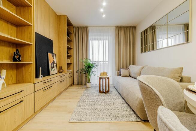 Mieszkanie o pow.50m2, VII p.,winda, duży balkon, Podmiejska