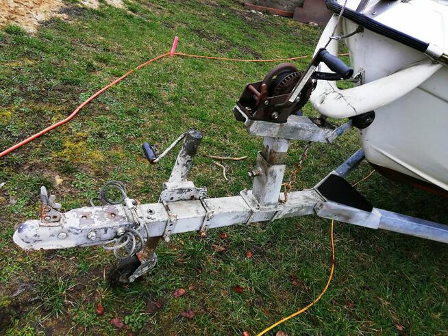 Jacht, łódź motorowa - kabinowa OMC, bez silnika z przyczepą