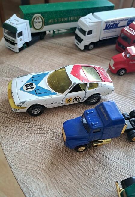 Sprzedam Modele Aut samochodziki prl