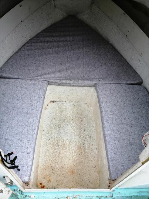 Jacht, łódź motorowa - kabinowa OMC, bez silnika z przyczepą