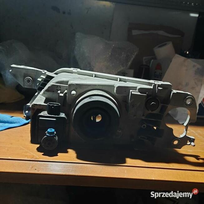 Lampy reflektory mazda premacy