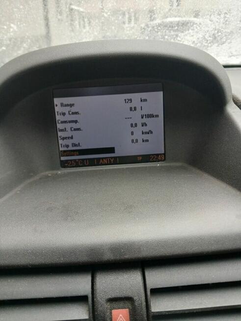 Sprzedam wyświetlacz kolorowy z radiem Opel Astra G