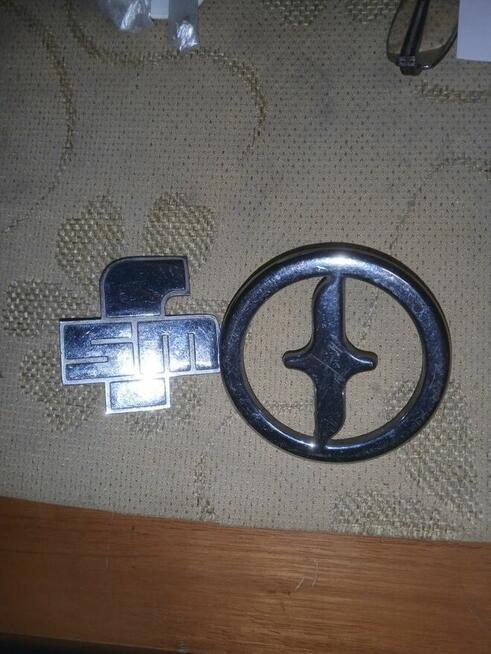 Sprzedam stare emblematy na samochód syrena fso polpnez