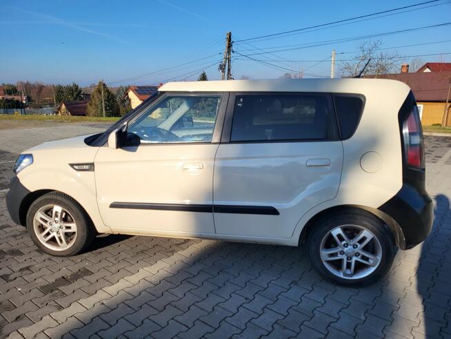 Kia Soul I (2009 - 2014) 1.6 stan dobry, bez dwumasy.