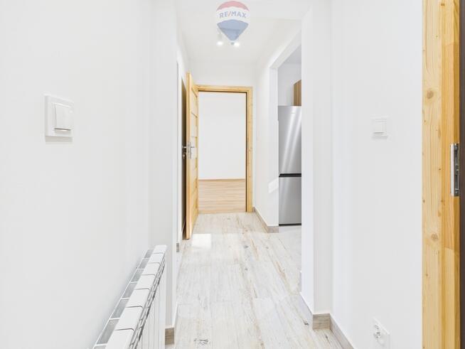 Wolnostojący budynek usługowy