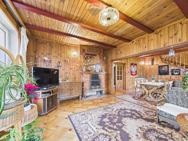 Dom wolnostojący z ogrodem i kominkiem – Wawer