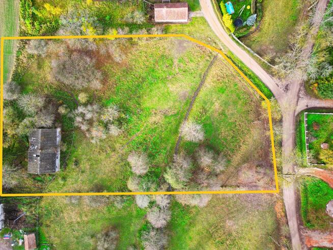 Kompleks działek z zabudową z 1890 roku