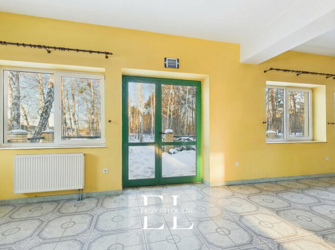 Działka usługowa Siestrzeń gm. Żabia Wola, Bliska