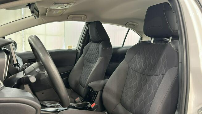 Toyota Corolla 1.8 Hybrid GPF Active sedan