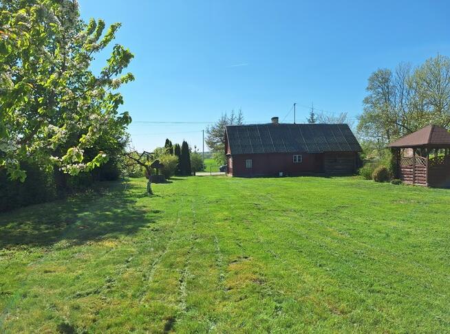 Działka w Łozowie siedliskowa z zabudową, las