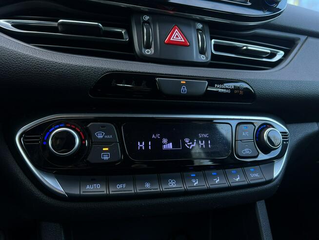 Hyundai i30 1.5DPI 110KM Comfort + Pakiet Zimowy Salon Polska 2021 VAT 23