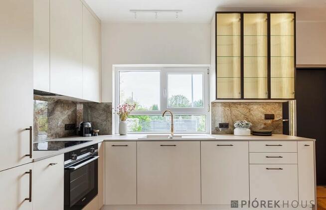 Dwupoziomowe mieszkanie na Targówku