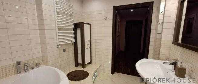 5-pokojowe mieszkanie na Włochach