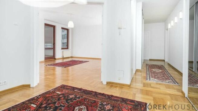 5-pokojowe mieszkanie na Woli