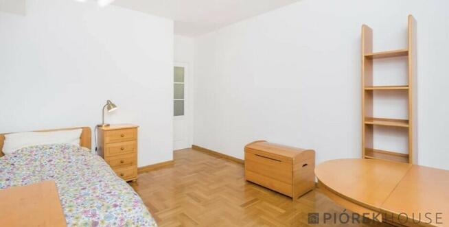 5-pokojowe mieszkanie na Woli