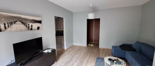 Przestronna kawalerka na Woli