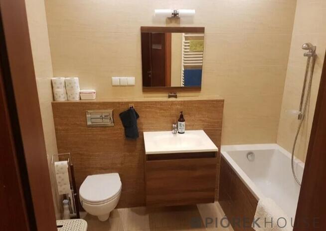 Przestronna kawalerka na Woli