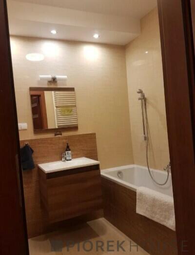 Przestronna kawalerka na Woli