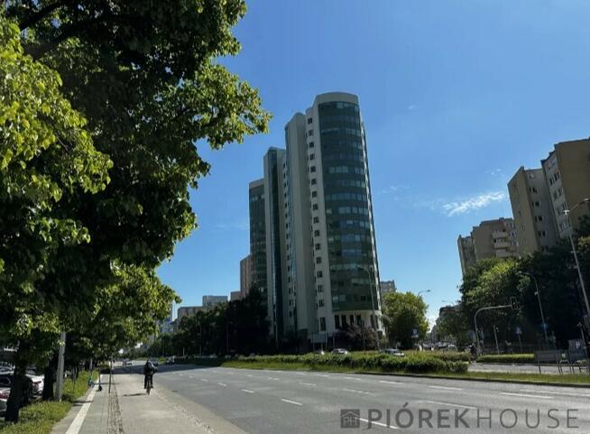 6-pokojowe mieszkanie na Ochocie