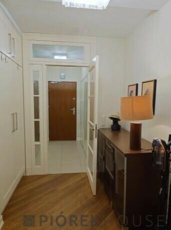 4-pokojowe mieszkanie na Woli