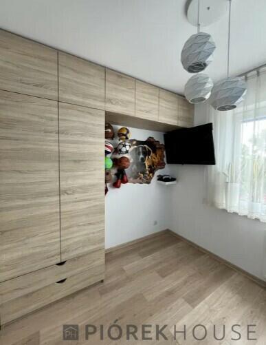 4-pokojowe mieszkanie w Markach