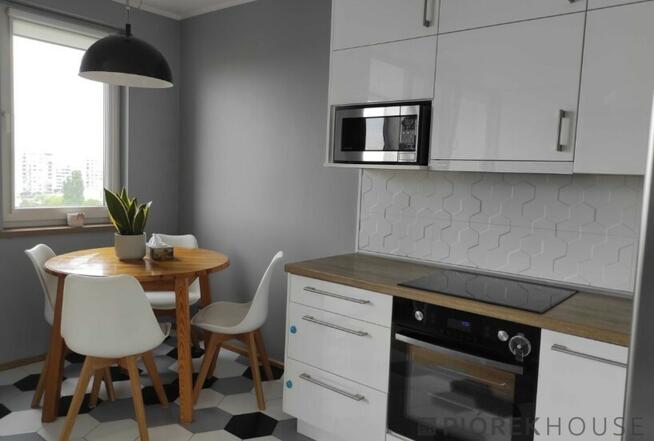 4-pokojowe mieszkanie na Bemowie