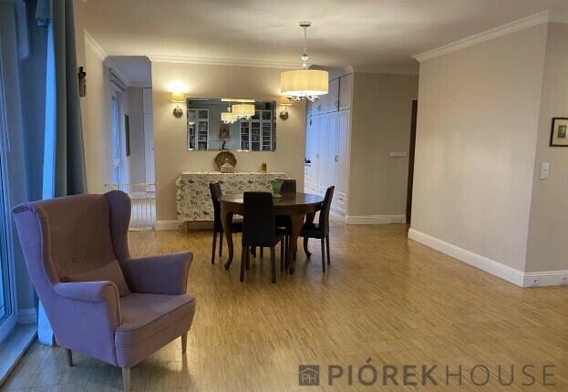 5-pokojowe mieszkanie na Mokotowie