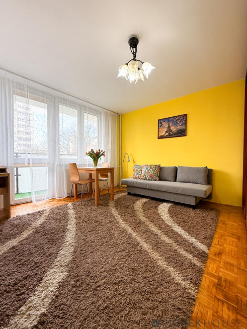 30m2 z balkonem | oddzielna kuchnia | Grochów