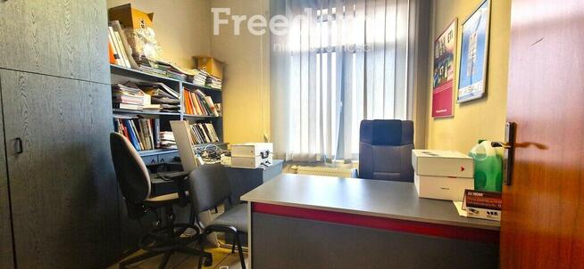 Na wynajem dwa lokale biurowe 10,67 i 8,84 m2