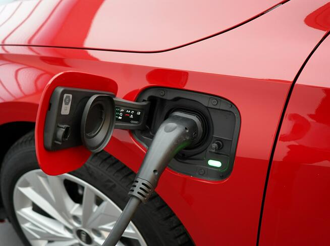 Audi A3 e-tron 204 KM Matrix VirtualPlus Ambiente Panorama TempomatACC