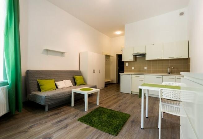 Pabianicka 35, Górna, jasna kawalerka