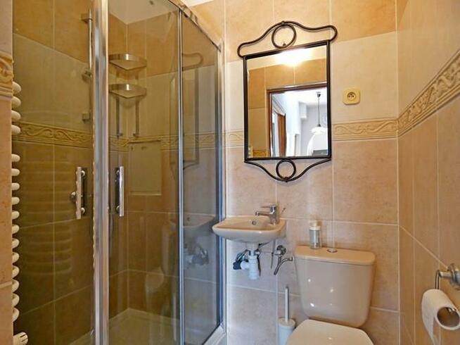 Jasny pokój z Internetem, Konecznego 4