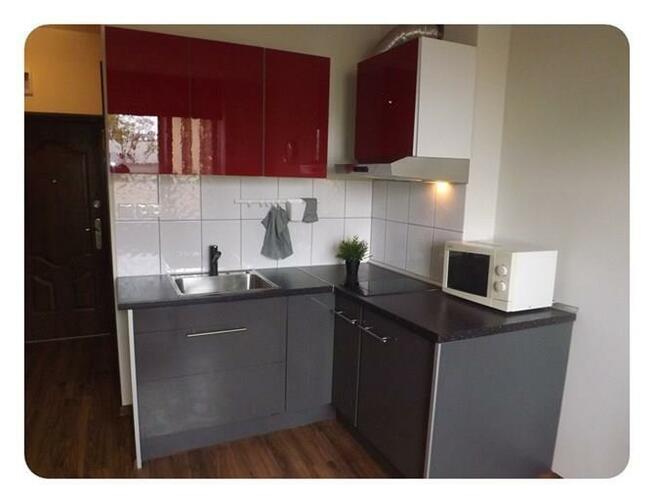 Do wynajęcia jasna kawalerka, Oswobodzenia 38 A