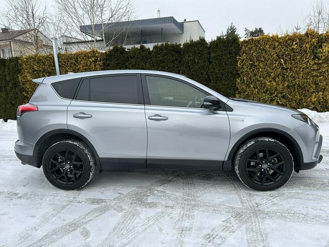 Toyota RAV-4 2.5 Hybrid /197 KM/