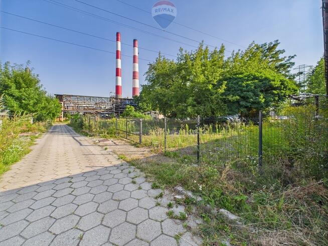 Działka inwestycyjna z budynkiem 1742 m²