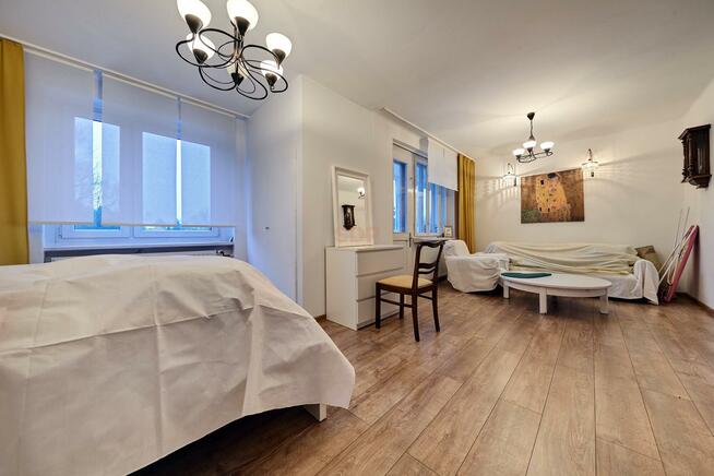 Dom Katowice, Nad Jarem