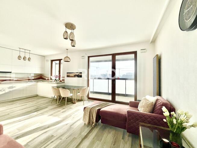 Do życia/ jako inwestycja w sercu nowoczesnej Woli