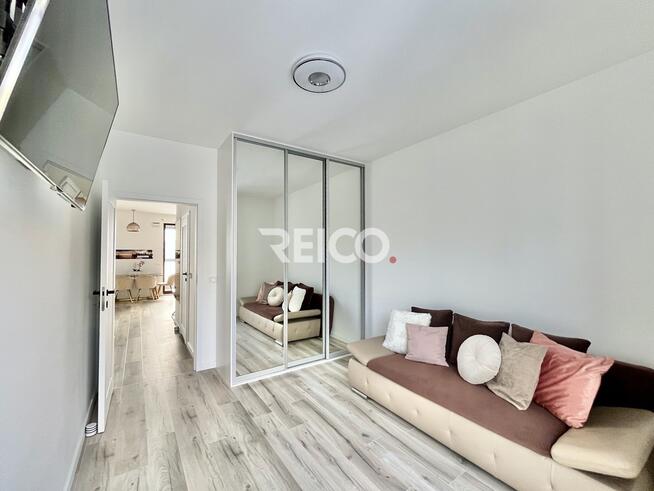 Do życia/ jako inwestycja w sercu nowoczesnej Woli