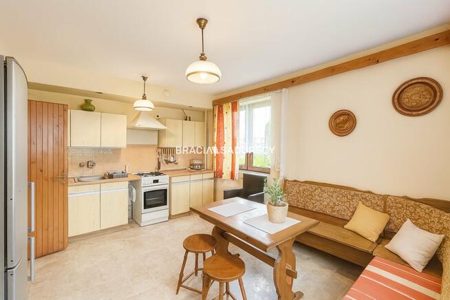 Dom Libertów gm. Mogilany, Spacerowiczów